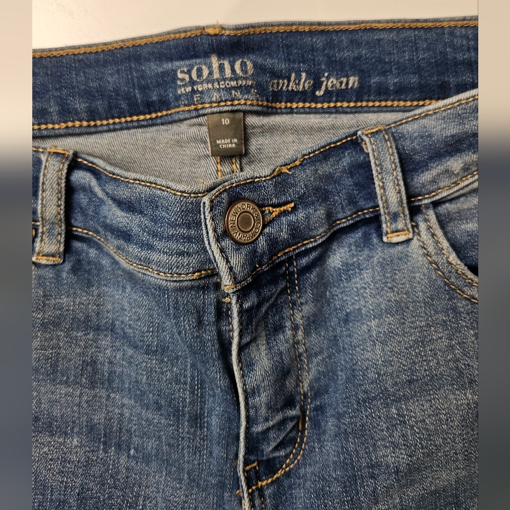Soho NY & CO Skinny Ankle Distressed Blue Women's Jeans